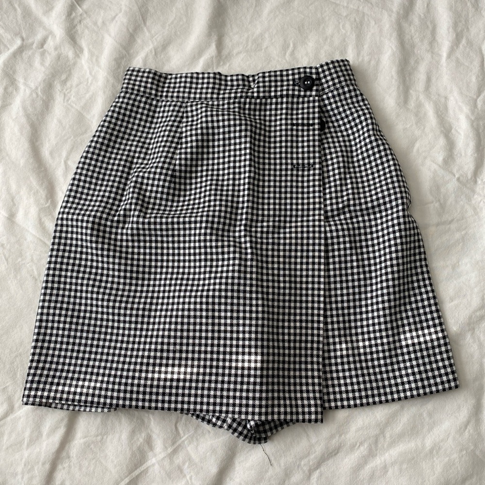 Black and White Gingham Skort
